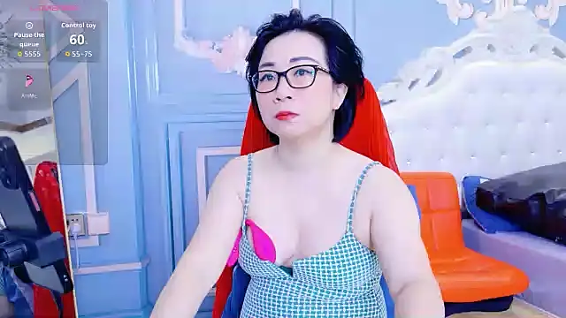 LucianaMe online show from 12-15-25, 02:17