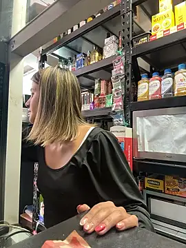 Snapshot of Andrea18_blonde chatting on 01-06-26, 03:49 Andrea18 blonde online show from 01-06-26, 03:49