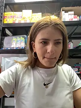 Andrea18 blonde online show from 06-10-26, 03:13