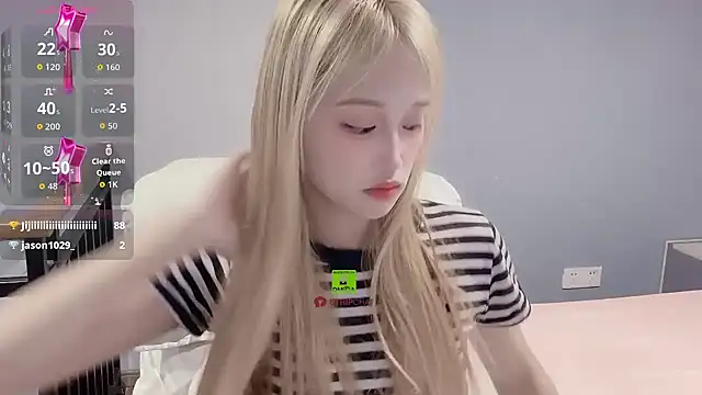 xunian71O online show from 10-04-25, 10:00