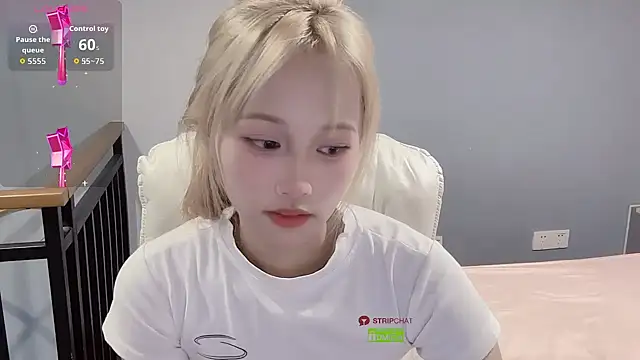 xunian71O online show from 09-30-25, 09:10