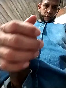 Snapshot of EL_MATACULO1 chatting on 02-17-25, 06:06 EL MATACULO1 online show from 02-17-25, 06:06