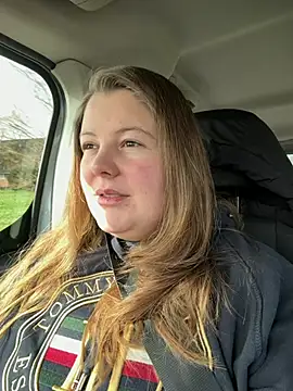 Lars-Lola online show from 03-08-26, 09:45