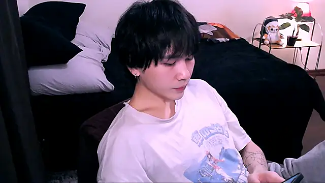 rennnuts online show from 11-18-25, 03:37