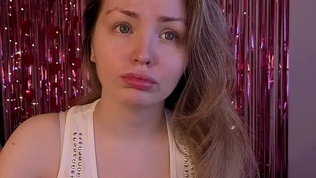 Snapshot of Lora_Rosee chatting on 05-12-26, 02:12 Lora Rosee online show from 05-12-26, 02:12