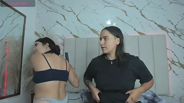  Emma whiitee  online show from 12-15-25, 12:44