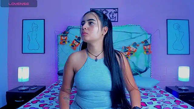  Emma whiitee  online show from 10-26-25, 01:00