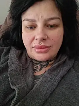 CannabisQueenn online show from 05-09-26, 09:45