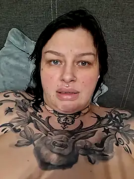 CannabisQueenn online show from 04-03-26, 07:53