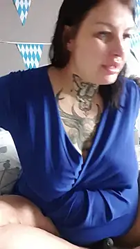 CannabisQueenn online show from 09-30-25, 07:25