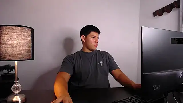 JamesCr  online show from 10-02-25, 03:32