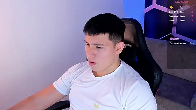 JamesCr  online show from 02-22-26, 03:20