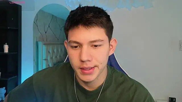 JamesCr  online show from 06-26-26, 12:33