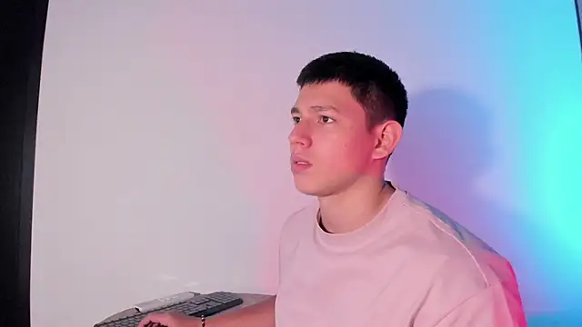 JamesCr  online show from 02-27-25, 02:21