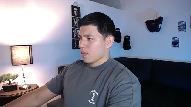 JamesCr  online show from 03-27-26, 03:48