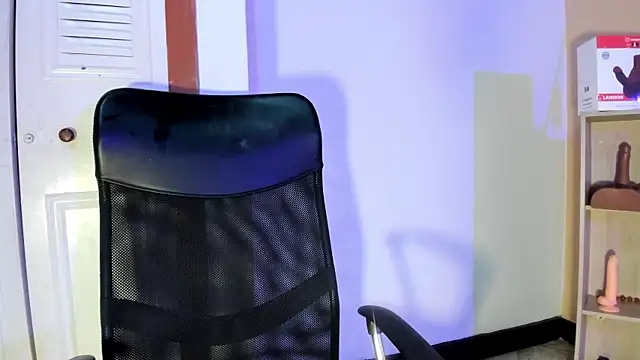 Violetta 0 online show from 11-07-25, 02:10