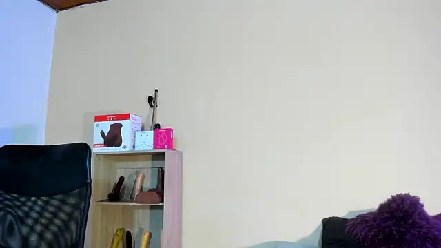 Violetta 0 online show from 02-25-26, 01:22