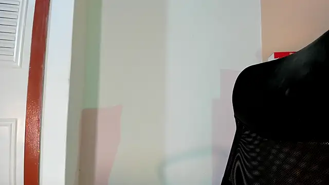 Violetta 0 online show from 12-16-25, 02:10