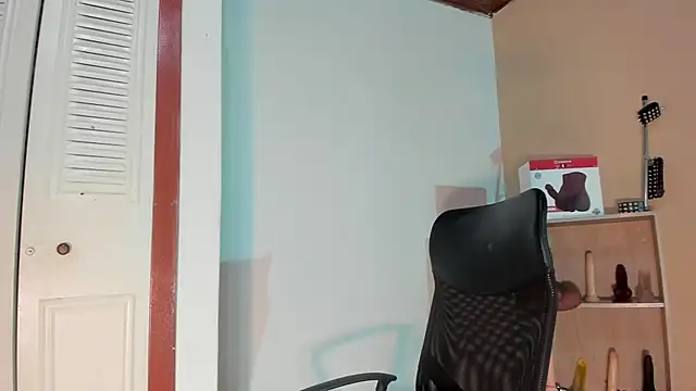 Violetta 0 online show from 11-12-25, 01:26