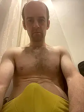 LynnAhNight online show from 10-15-25, 03:27