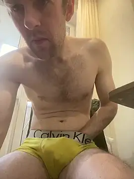 LynnAhNight online show from 04-16-26, 03:18