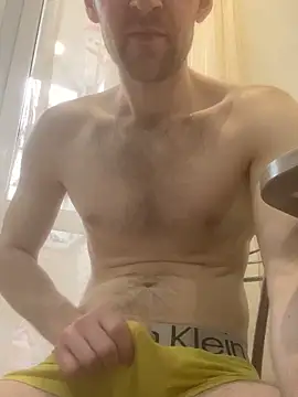 LynnAhNight online show from 03-21-26, 05:08