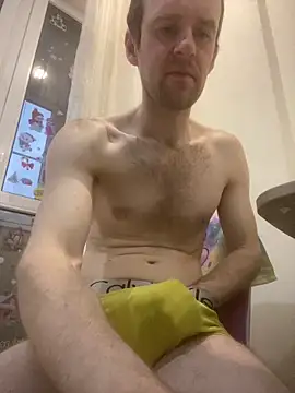 LynnAhNight online show from 04-03-26, 03:24