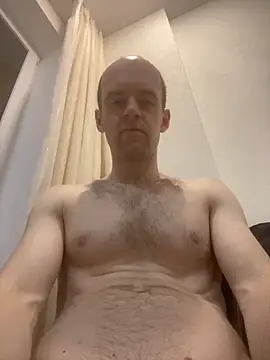 LynnAhNight online show from 11-12-25, 03:21