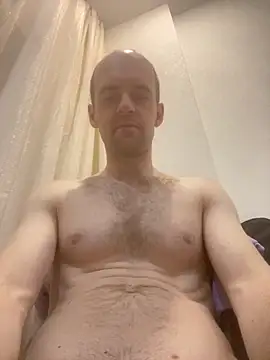 LynnAhNight online show from 11-14-25, 02:59