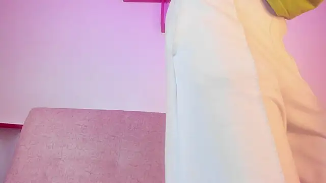 cassidy blossom online show from 11-28-25, 09:04