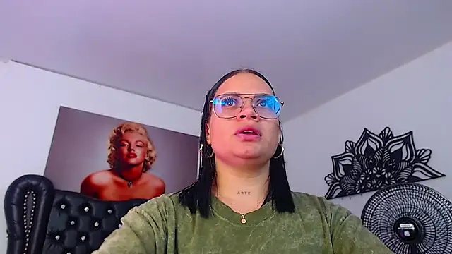 Snapshot of Taliana36 chatting on 03-05-25, 01:06 Taliana36 online show from 03-05-25, 01:06