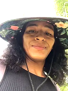 Snapshot of alexiaross96 chatting on 11-30-25, 04:08 alexiaross96 online show from 11-30-25, 04:08