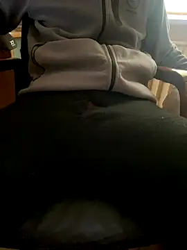 Snapshot of tulich chatting on 10-05-25, 12:29 tulich online show from 10-05-25, 12:29