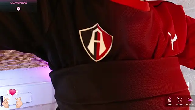 Luna 7 777 online show from 01-17-26, 05:11