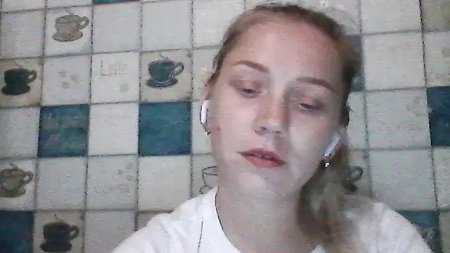 Snapshot of Anna_wey chatting on 07-09-26, 06:51 Anna wey online show from 07-09-26, 06:51