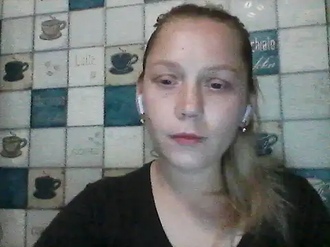 Snapshot of Anna_wey chatting on 06-07-26, 07:08 Anna wey online show from 06-07-26, 07:08