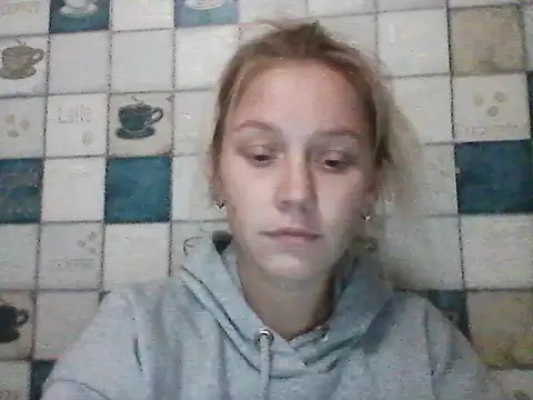 Snapshot of Anna_wey chatting on 10-13-25, 06:42 Anna wey online show from 10-13-25, 06:42