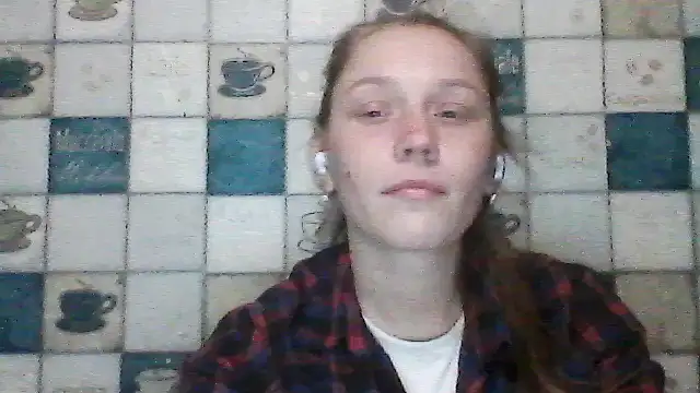 Snapshot of Anna_wey chatting on 02-23-25, 04:35 Anna wey online show from 02-23-25, 04:35