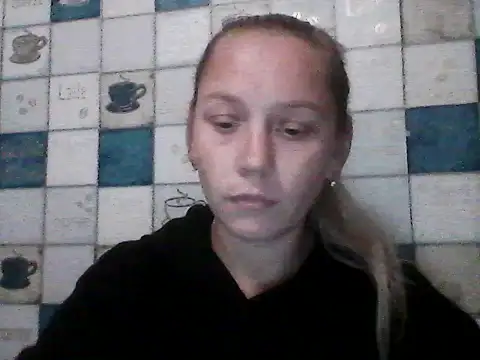 Snapshot of Anna_wey chatting on 10-08-25, 06:52 Anna wey online show from 10-08-25, 06:52