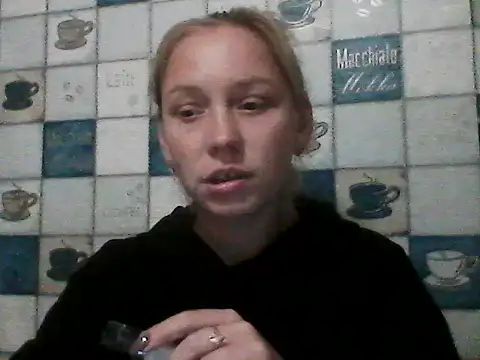 Snapshot of Anna_wey chatting on 10-07-25, 06:31 Anna wey online show from 10-07-25, 06:31