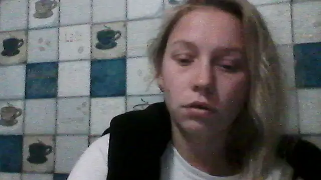 Snapshot of Anna_wey chatting on 10-20-25, 06:41 Anna wey online show from 10-20-25, 06:41