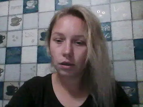 Snapshot of Anna_wey chatting on 10-09-25, 06:41 Anna wey online show from 10-09-25, 06:41
