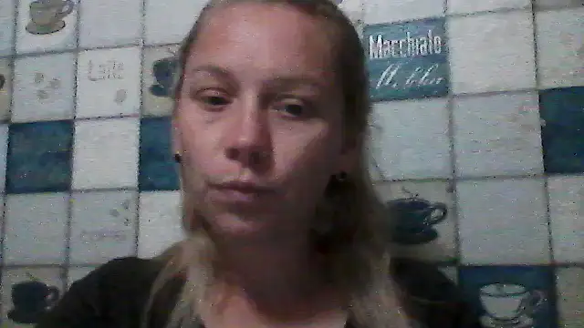 Snapshot of Anna_wey chatting on 09-12-25, 06:40 Anna wey online show from 09-12-25, 06:40