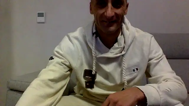 Snapshot of ANGELSANTAMARIA- chatting on 10-07-25, 10:55 ANGELSANTAMARIA- online show from 10-07-25, 10:55