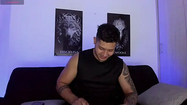 JohanSmith online show from 10-31-25, 12:29