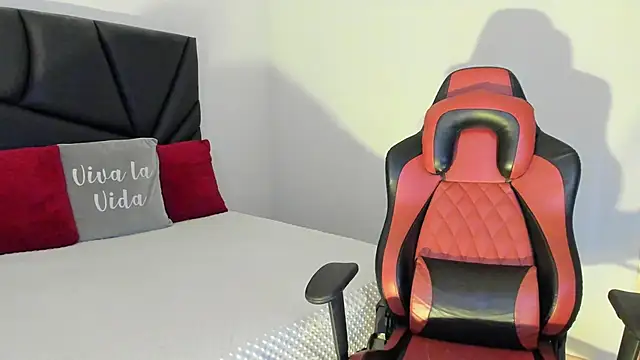 jessi lemuss online show from 09-22-25, 12:33