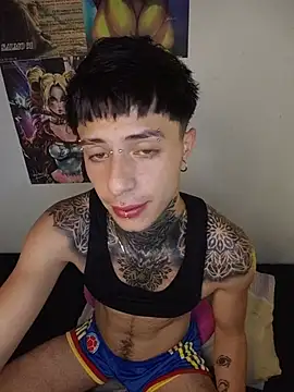 Snapshot of 7_Saturno_7 chatting on 07-26-26, 01:45 7 Saturno 7 online show from 07-26-26, 01:45