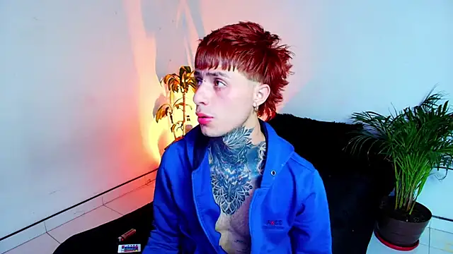 Snapshot of 7_Saturno_7 chatting on 06-20-26, 10:37 7 Saturno 7 online show from 06-20-26, 10:37