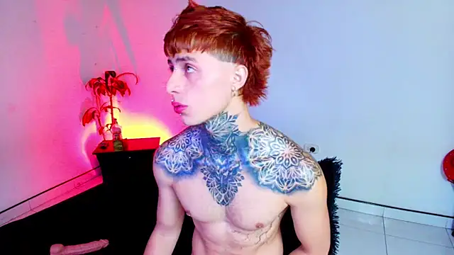 Snapshot of 7_Saturno_7 chatting on 06-15-26, 02:06 7 Saturno 7 online show from 06-15-26, 02:06