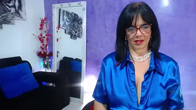 sarasmith3 online show from 10-14-25, 11:47